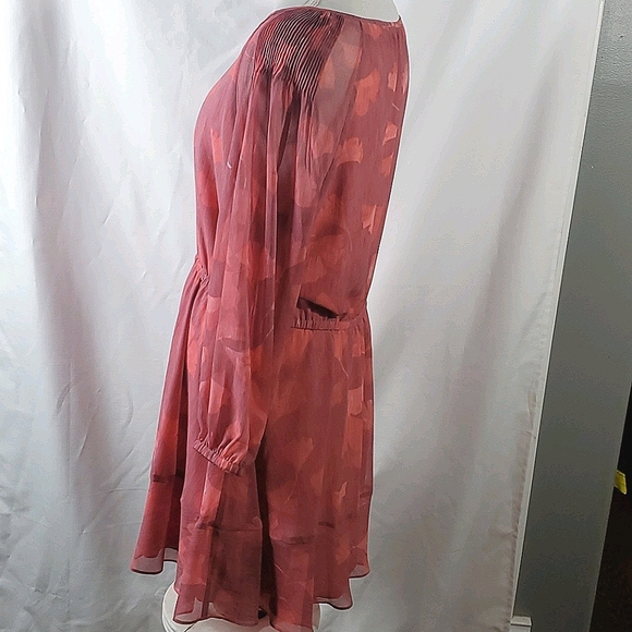 HALSTON LONG SLEEVE CORAL MINI DRESS SIZE LARGE seen in My One & Only Hallmark - Picture 7 of 13